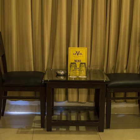 Oyo 751 Hotel Shree Palace Bhopal Esterno foto