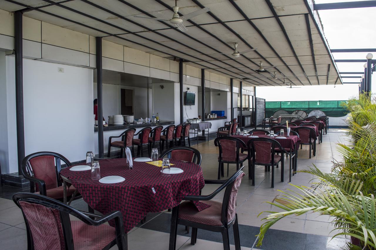 Oyo 751 Hotel Shree Palace Bhopal Esterno foto